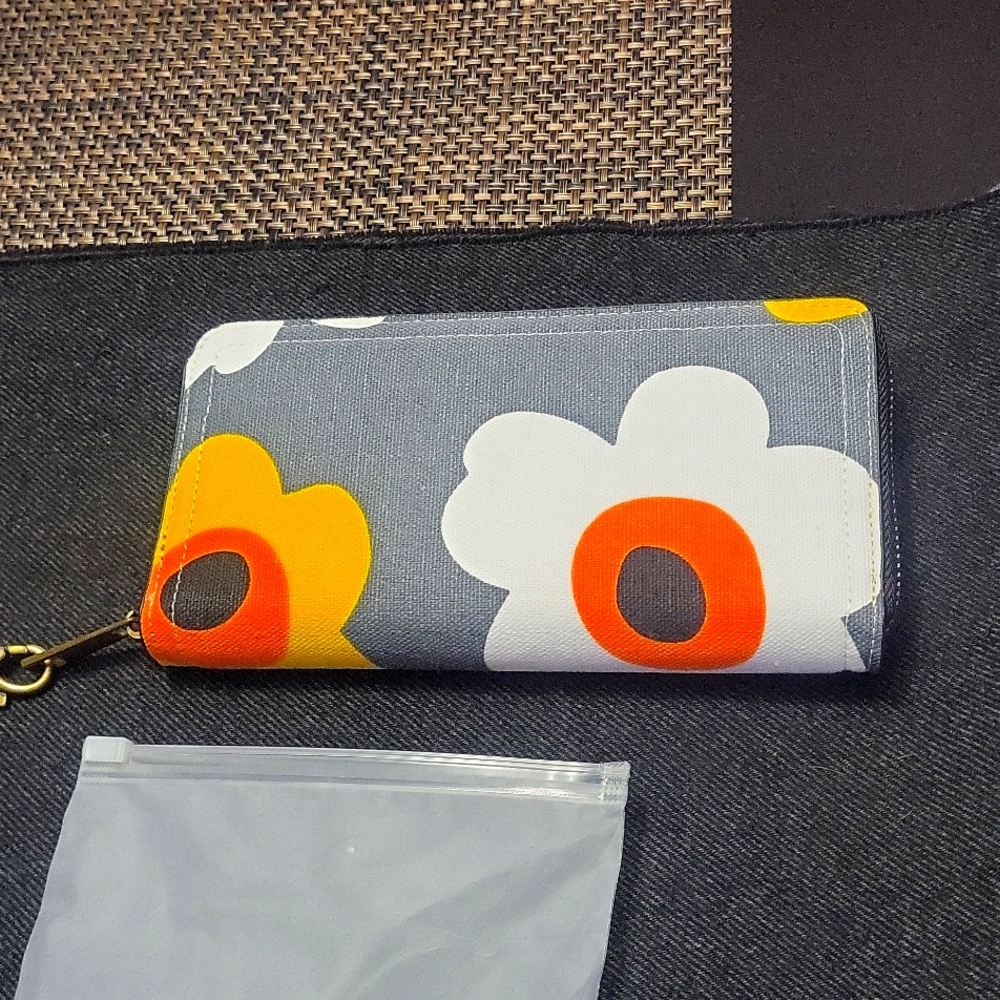 New Farmhouse is my style wallet